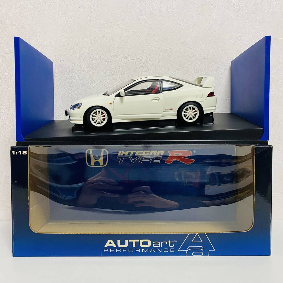 【中古品】AUTOart オートアート 1/18スケール HONDA INTEGRA TYPE R ホンダ インテグラ ミニカー モデルカーの画像2