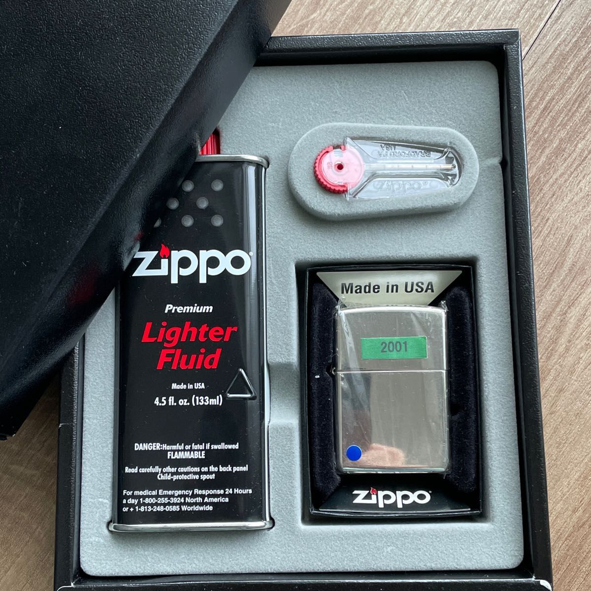 【未使用品】2001年 vintage 純銀スターリングシルバー ギフトケース付 オイルライター zippo