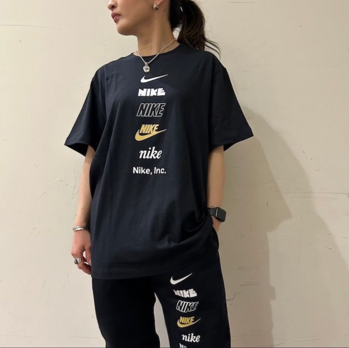 新品タグ付】ナイキ クラブ フリース クルー+クラブ Tシャツ 新品タグ付】ナイキ クラブ フリース クルー+クラブ Tシャツ