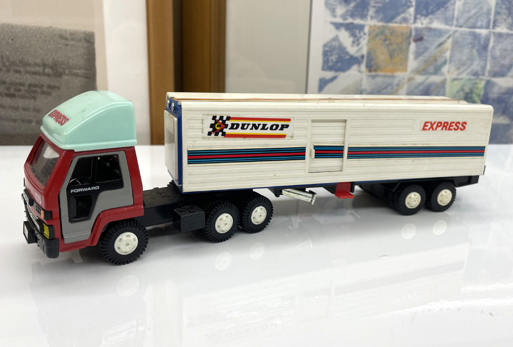 ヨネザワ ダイヤペット 1/55スケール いすゞ トレーラー ウイングボディ ISUZU TRAILER 1991 日本製 ミニカー 札幌市_画像1