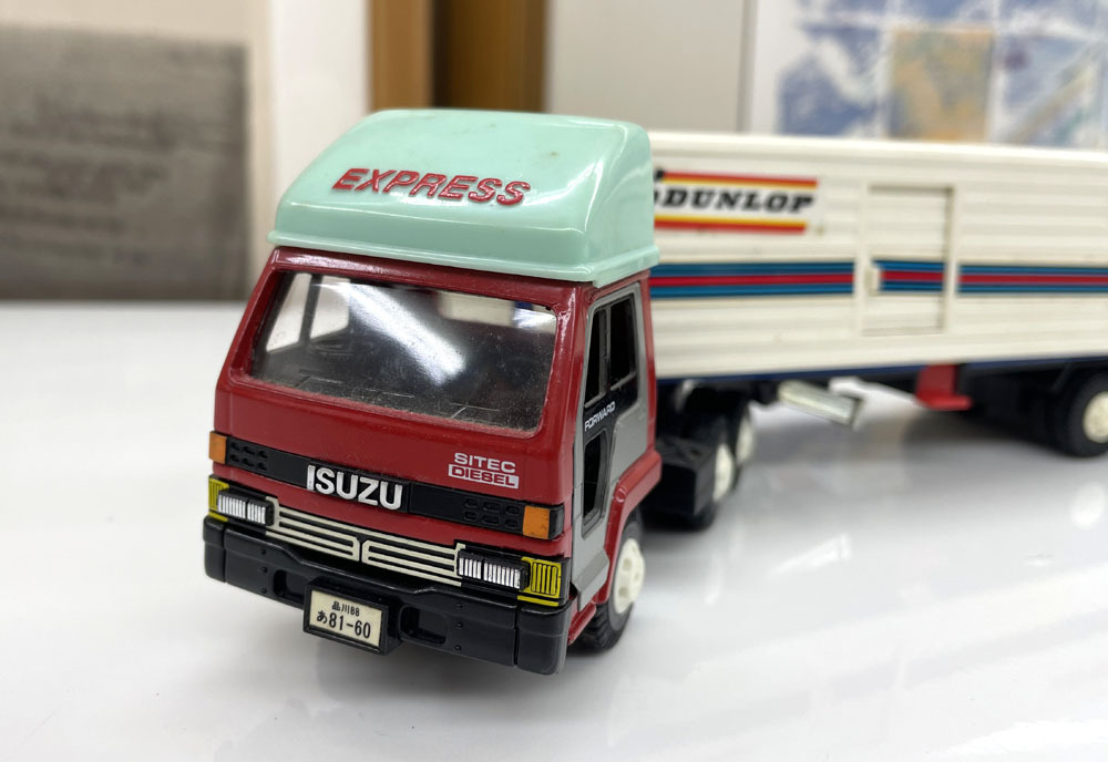 ヨネザワ ダイヤペット 1/55スケール いすゞ トレーラー ウイングボディ ISUZU TRAILER 1991 日本製 ミニカー 札幌市_画像2