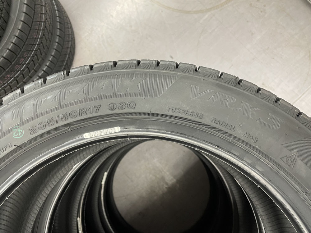 新品 BRIDGESTONE BLIZZAK VRX3 17インチ タイヤ４本 205/50R17 93Q XL 2023年(43週) ブリヂストン ブリザック スタッドレス 札幌市_画像3