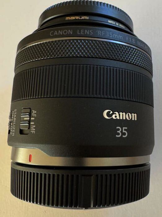Canon レンズ キャノン LENS CANON RF35mm F1.8 MACRO IS STM マクロ　極美品　フィルター付き　フード付き_画像1