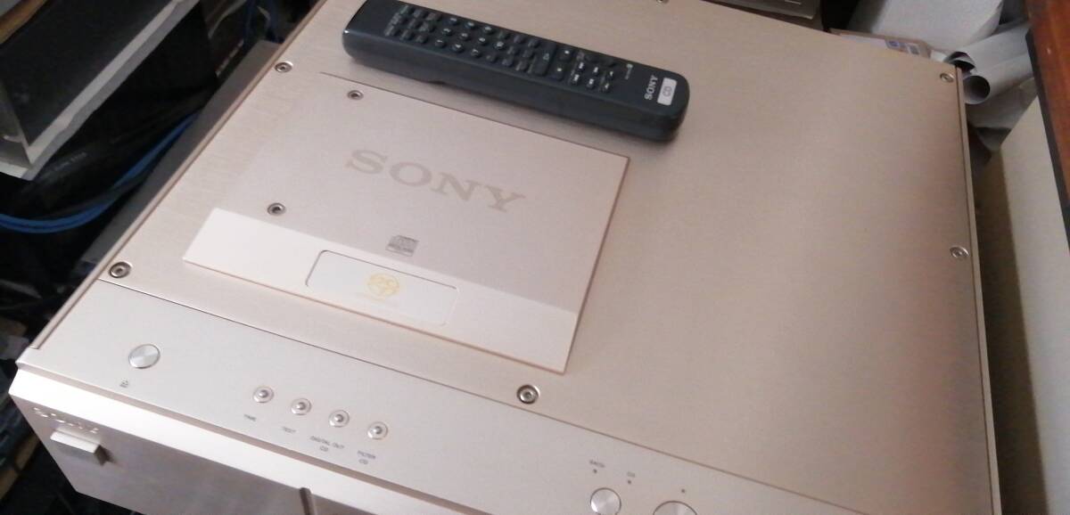 SONY SCD-777ES 35万もの超高級SACD/CD プレイヤー SACD/CD再生確認済 擦傷程度かなりの美品 代行転売超大歓迎 NCNRにて _リモコン　基本操作は出来ます