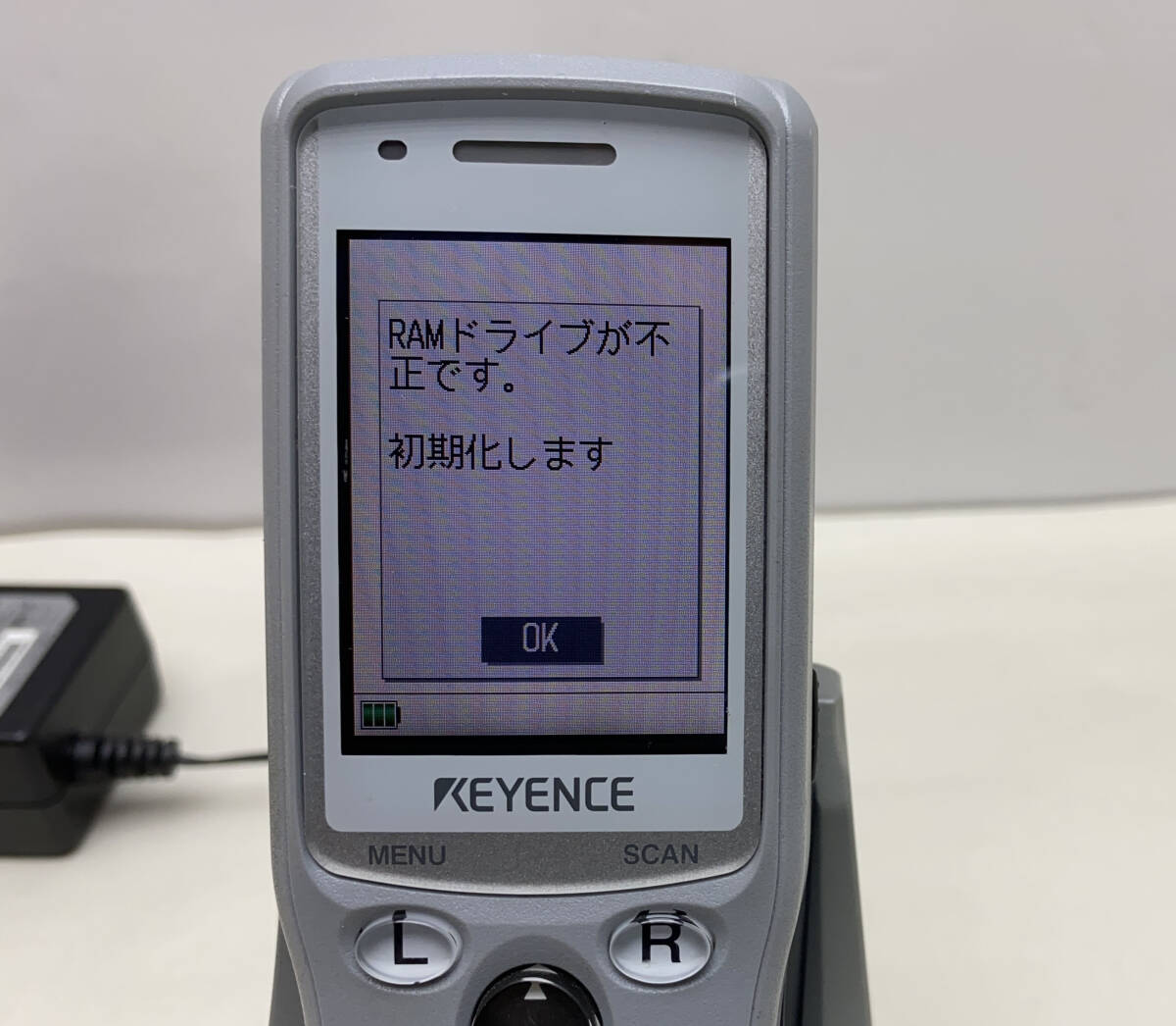 KEYENCE BT-1010 バーコード ハンディターミナル充電台（BT-UC10U）セットcの画像2