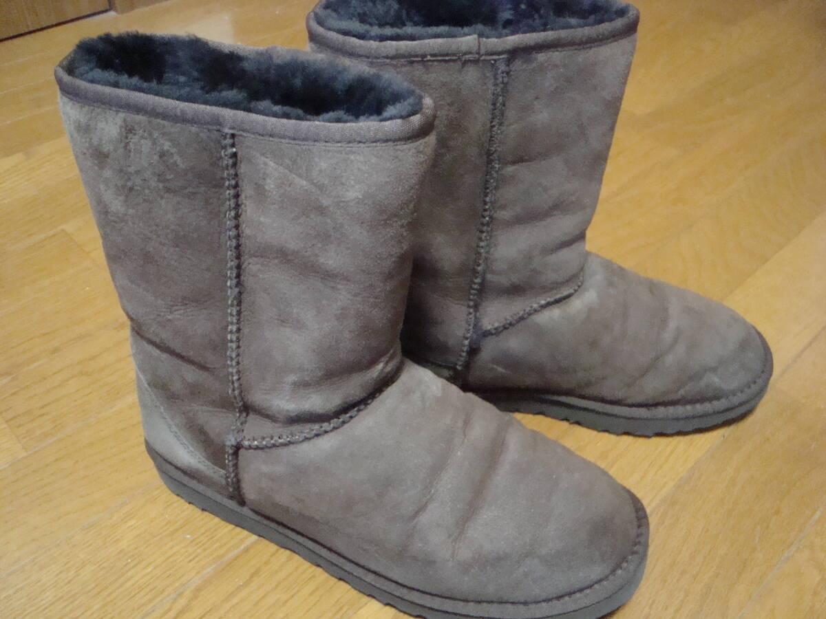 ■UGG　ムートンブーツ　クラシックテール13　チョコ_画像3