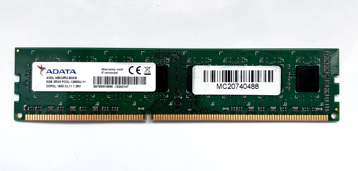 動作確認済 中古 メモリ 8GB 240pin DDR3 PC3L-12800U AM2L16BC8R2-B0XS デスクトップパソコン用メモリ ADATA_画像1
