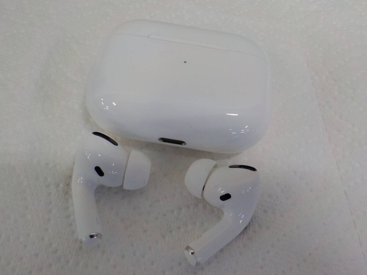 ◇１円~！AirPods Pro 【MLWK3J/A】 With MagSafe Charging Case　ワイヤレスイヤホン_画像3