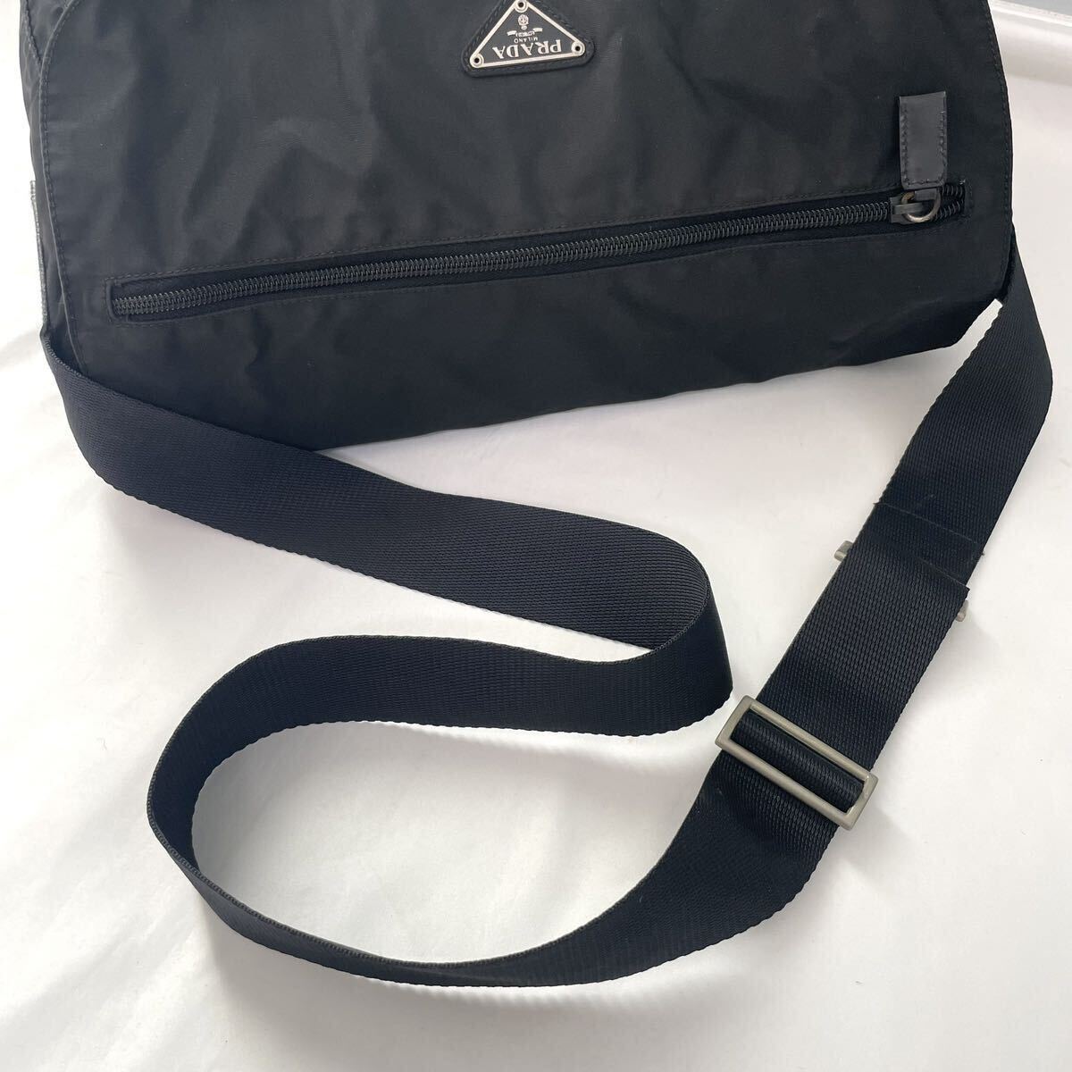 PRADA プラダ メッセンジャーバッグ ショルダーバッグ 斜め掛け ブラック 黒 ナイロン 三角ロゴ メンズ レディース 鞄の画像9