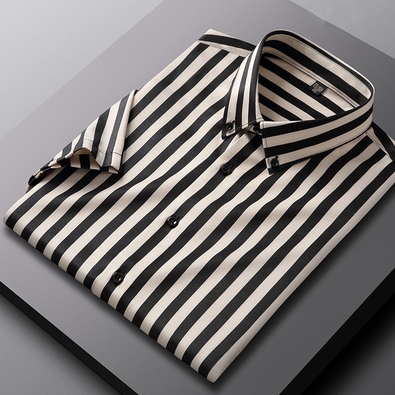 D175-L新品DCKMANY■ストライプ 半袖シャツ メンズ 縦縞シャツ 形態安定 ノーアイロン カジュアルシャツ シルクのような質感/クリーム色の画像2