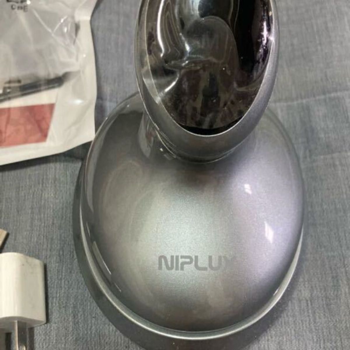 新品同様　極美品　 NIPLUX  ヘッドスパ　ニップラックス　防水　美容機器　シャンプー　マッサージ　USB充電