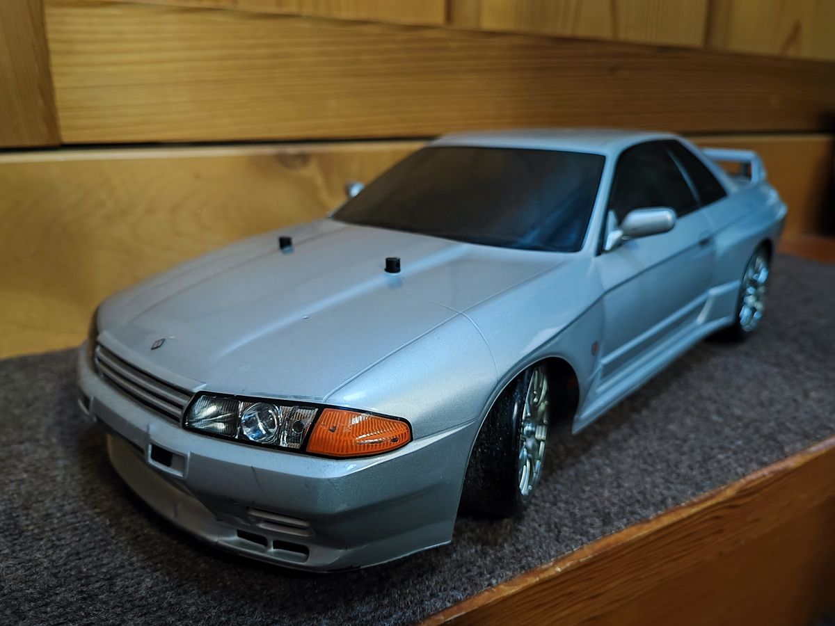 ラジコンカー 1/10RC XB スカイラインGT-R (R32) (TT-01D) ドリフトスペック ボディ シャーシ GT-R