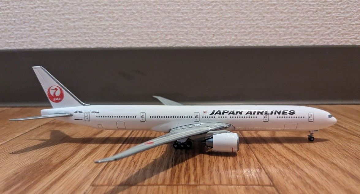 1/400 JAL旅客機コレクション B777-300ER JA738J モデルプレーン