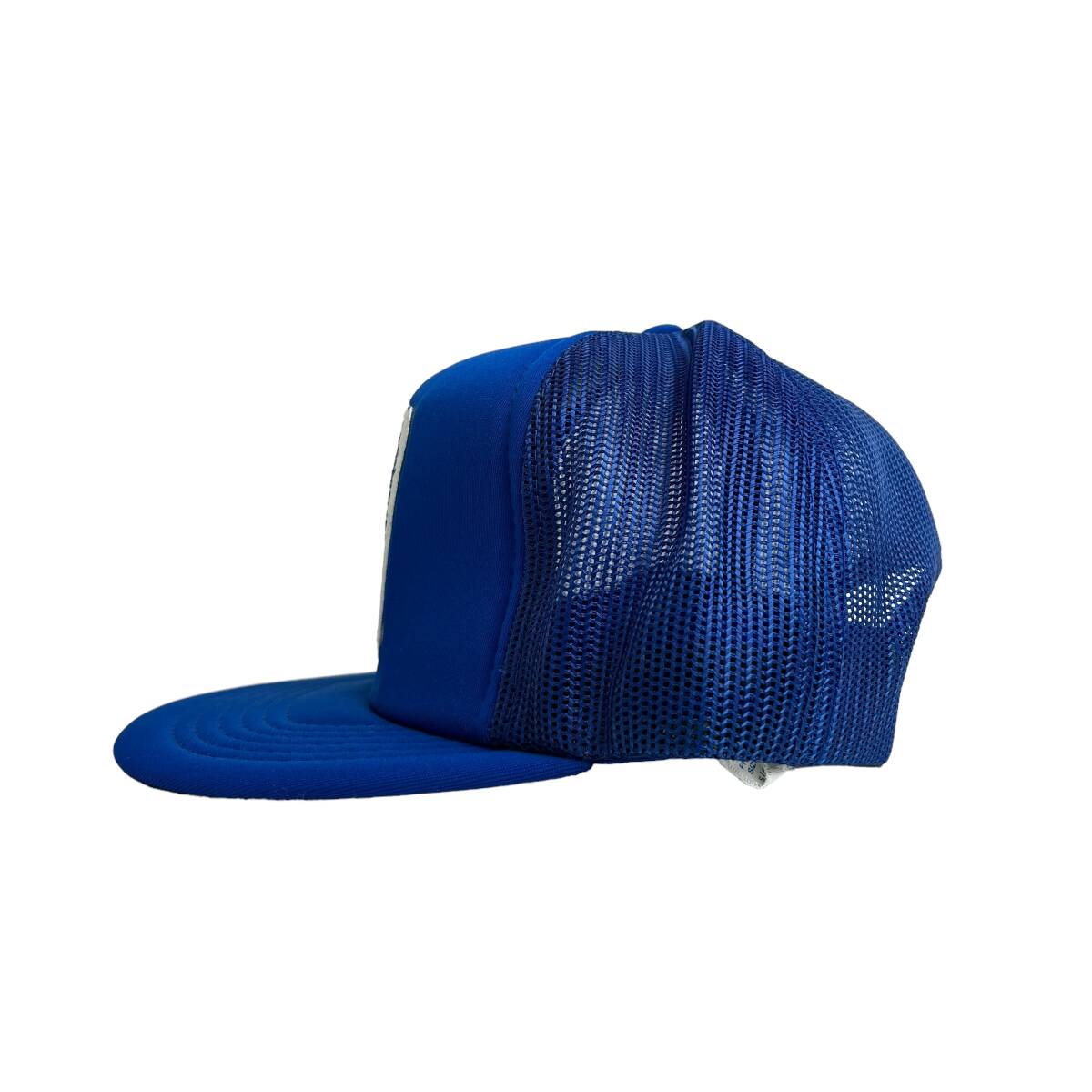 【キャップ / 帽子】ELS ブルーリボン　Blue Ribbon　アメリカ企業　ワッペン　刺繍　ビンテージ　メッシュキャップ　ブルー　青