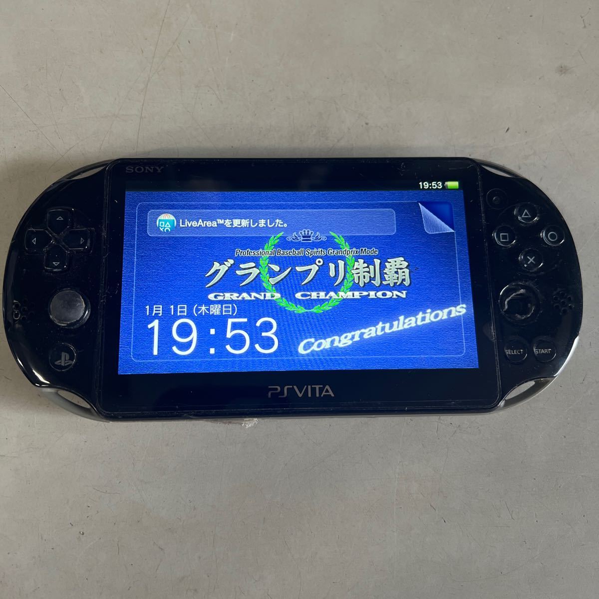 SONY PSVITA PCH-2000 現状ジャンク品 部品取り_画像3