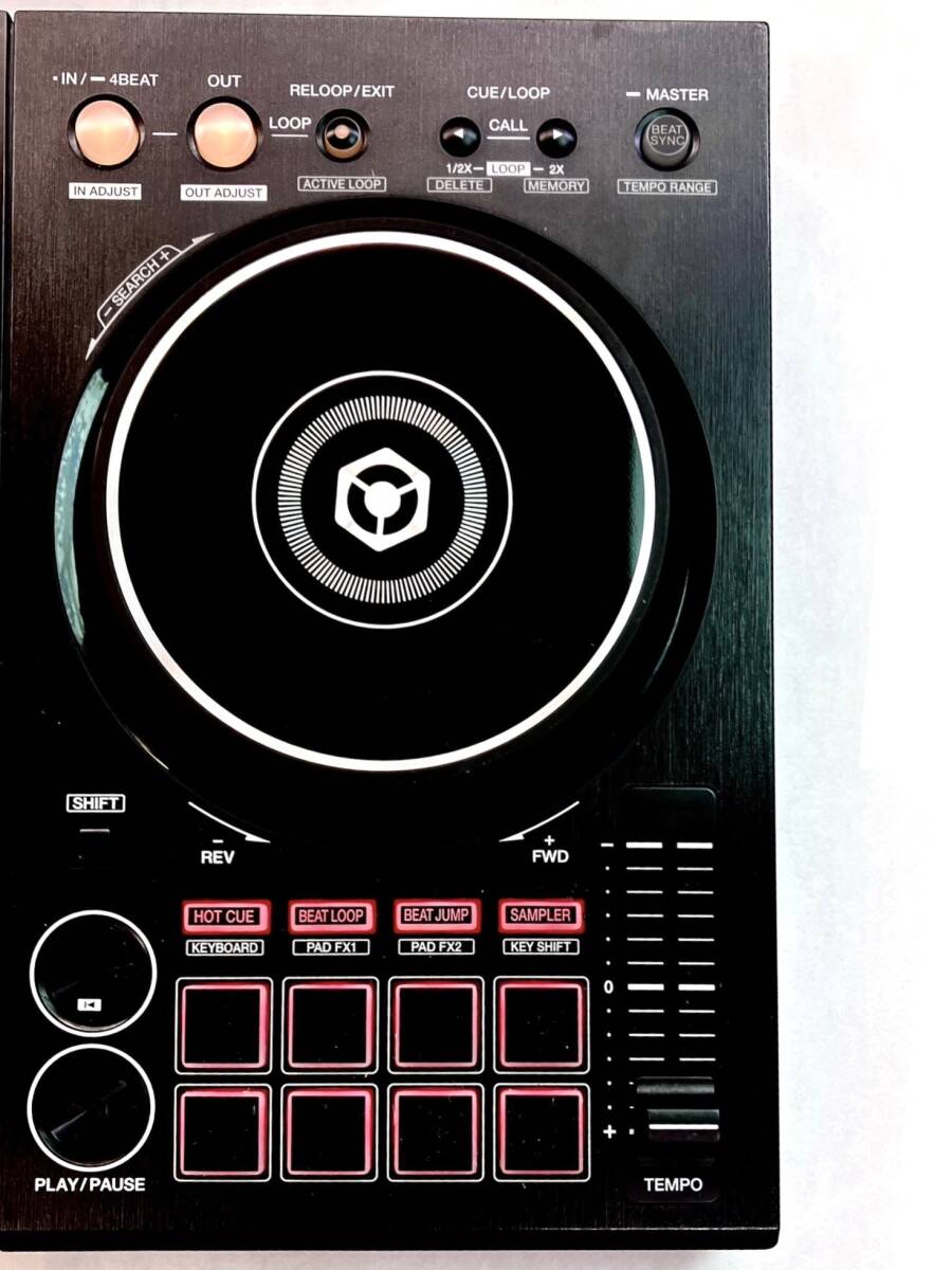 【美品】Pioneer パイオニア DDJ-400 DJコントローラー rekordbox 2019年製 Apple Musicと連携可能♪付属品全て有り♪動作OK♪即決☆ _実物のお写真です。