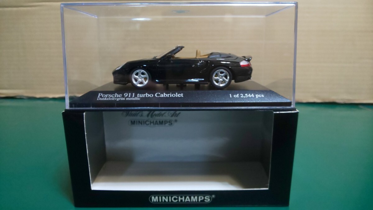 ☆美品 ☆未展示 ☆ミニチャンプス 1/43 ポルシェ 911 turbo Cabriolet 2003 グリーン メタリック 400 062732の画像4