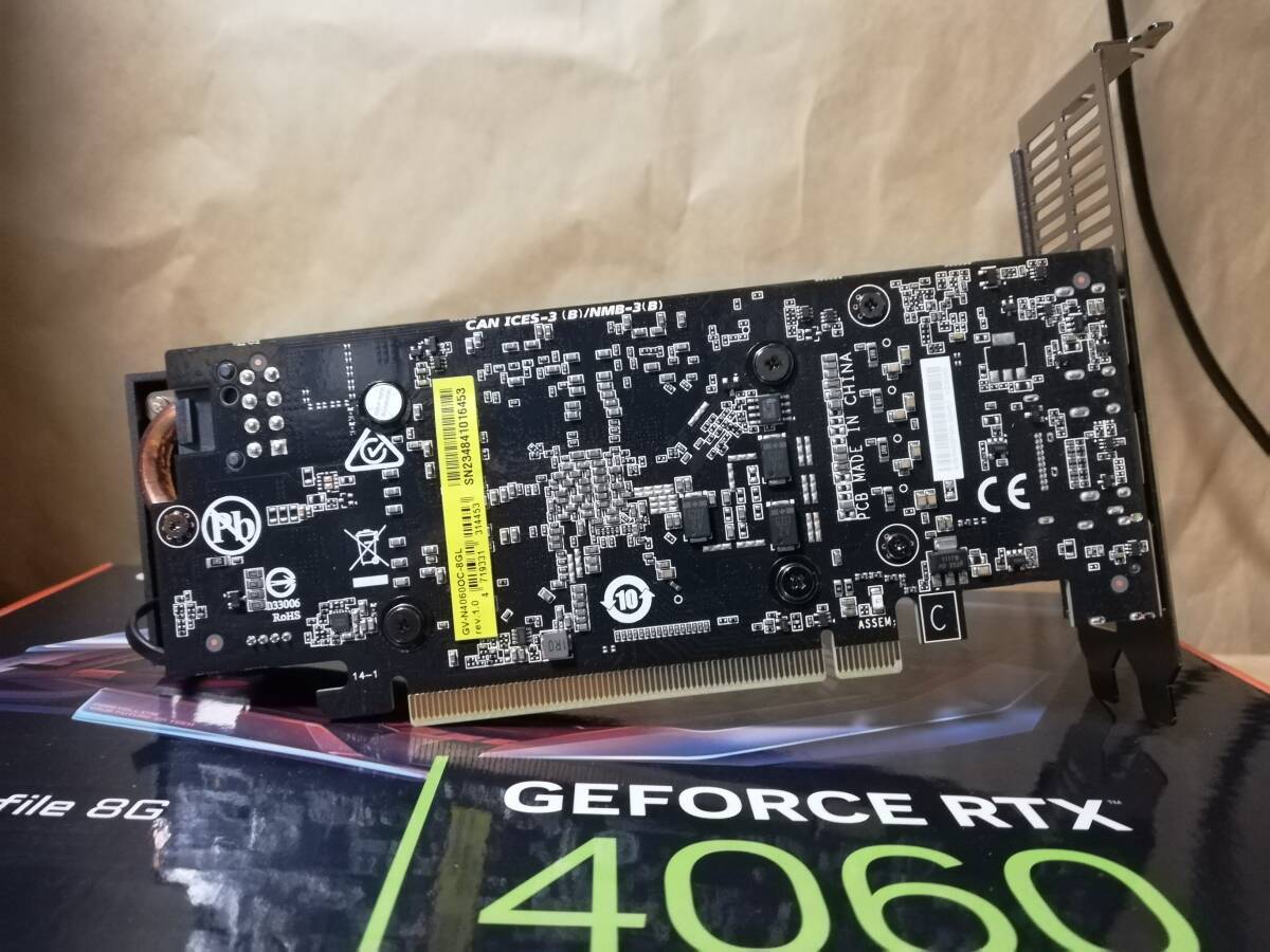 【中古美品】GeForce RTX 4060 OC Low Profile 8G【送料無料】 _画像3