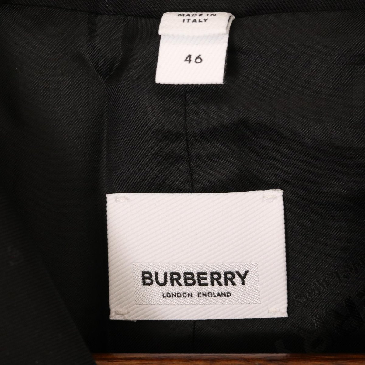 新品同様/国内正規 BURBERRY バーバリー 8060886 ホースフェリープリント ステンカラー コート 46 ブラック メンズ_画像8