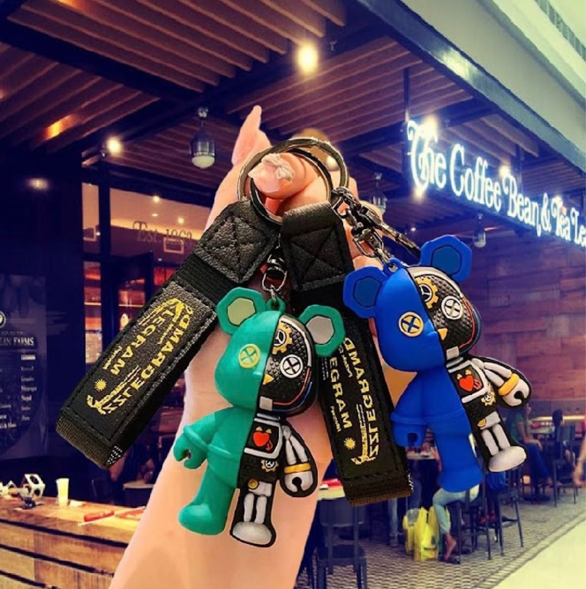 【セール】クマ　チャーム　人気　キーリング　ロボット　キーホルダー　かわいい　青　ブルー　韓国