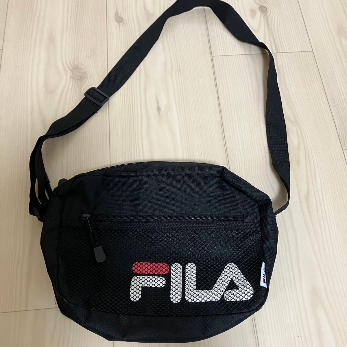 FILA ショルダーバッグ