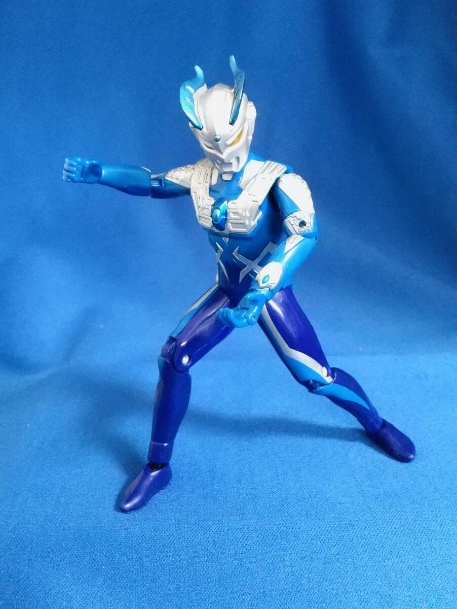 ウルトラアクションフィギュア★ウルトラマンゼロ★可動フィギュア★現状品★バンダイ★円谷プロ_画像1