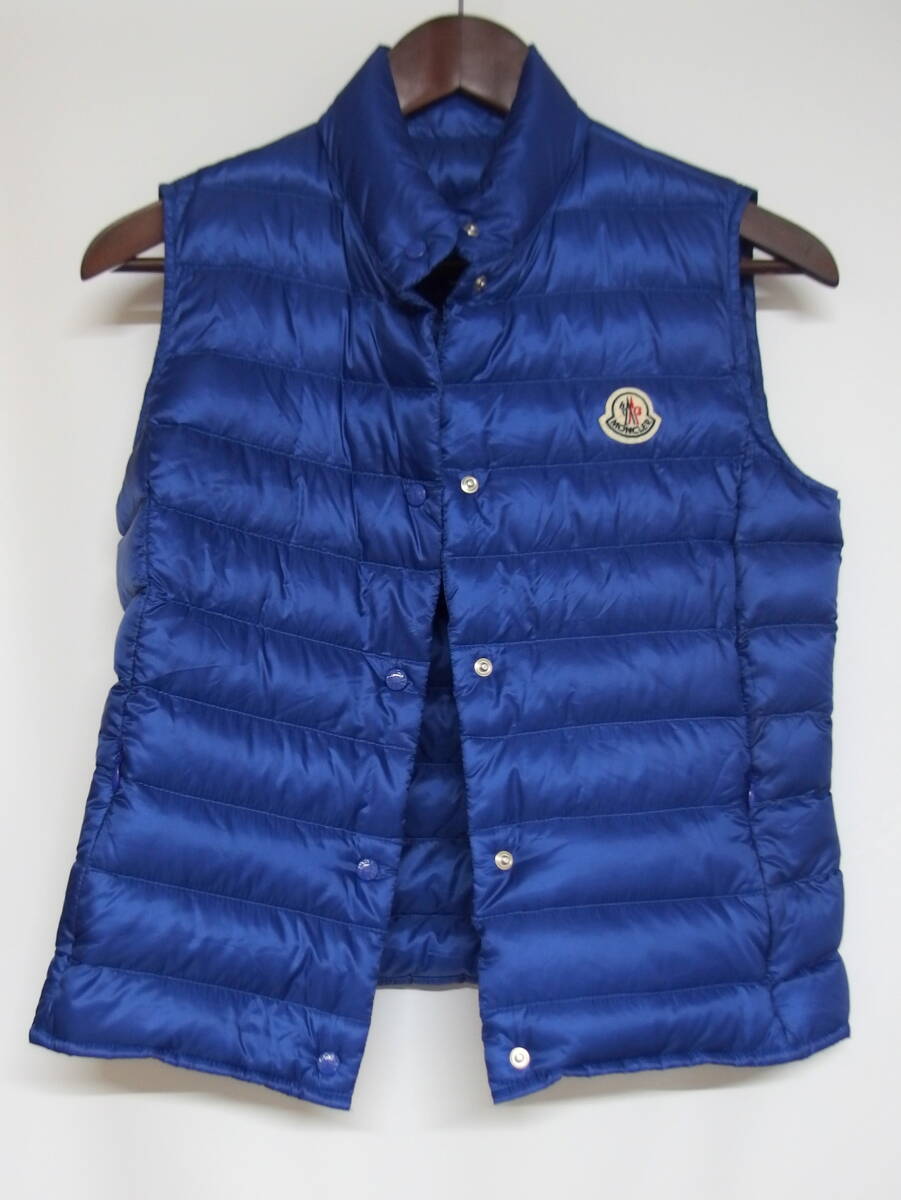 ☆MONCLER LIANE GILET ダウン ベスト インナーダウン ジレ ブルー 青 レディース 1（Mサイズ程度）収納袋・替えボタン付き モンクレール_画像3