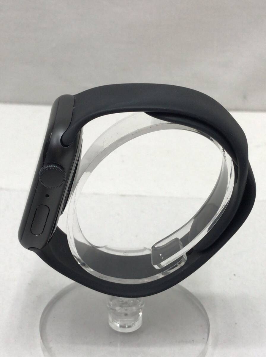 Apple Watch SE 44mm A2352 GPS スペースグレー SS-314691の画像4