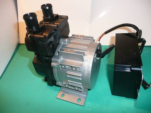 小型自吸式マグネットポンプ AC100V（専用電源ボックス付）三相電機 モーターポンプ 未使用_ポンプと専用電源ボックス