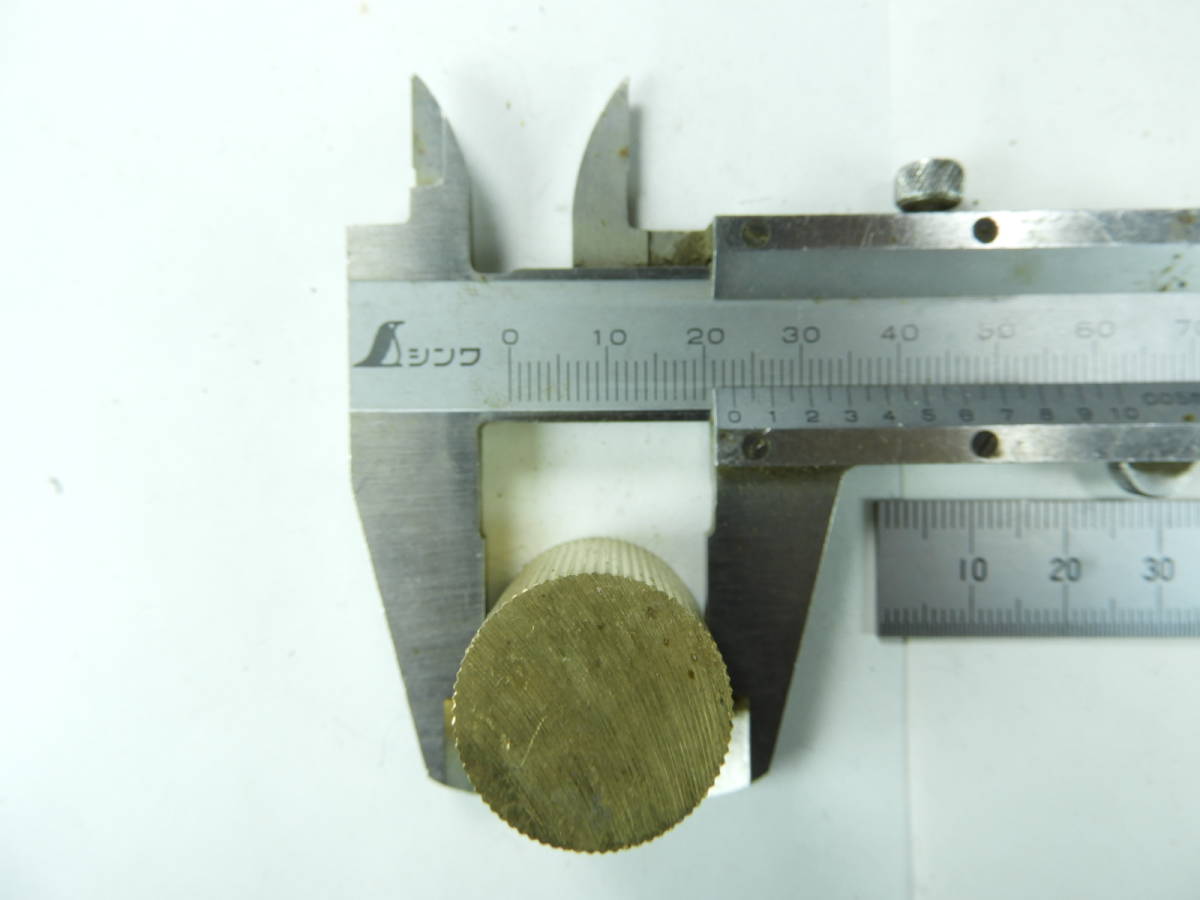 真鍮 丸棒 φ23×23mm 縦目ローレット カット品の画像3