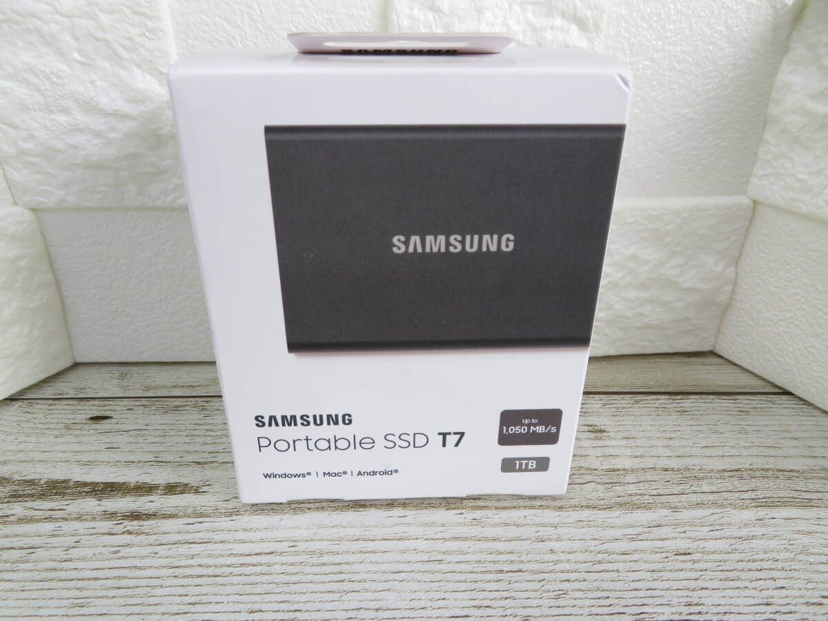 3J218MZ◎Samsung サムスン　Portable SSD T7 Touch 1TB　MU-PC1T0T/EC　ポータブル　外付け◎未開封品_画像1