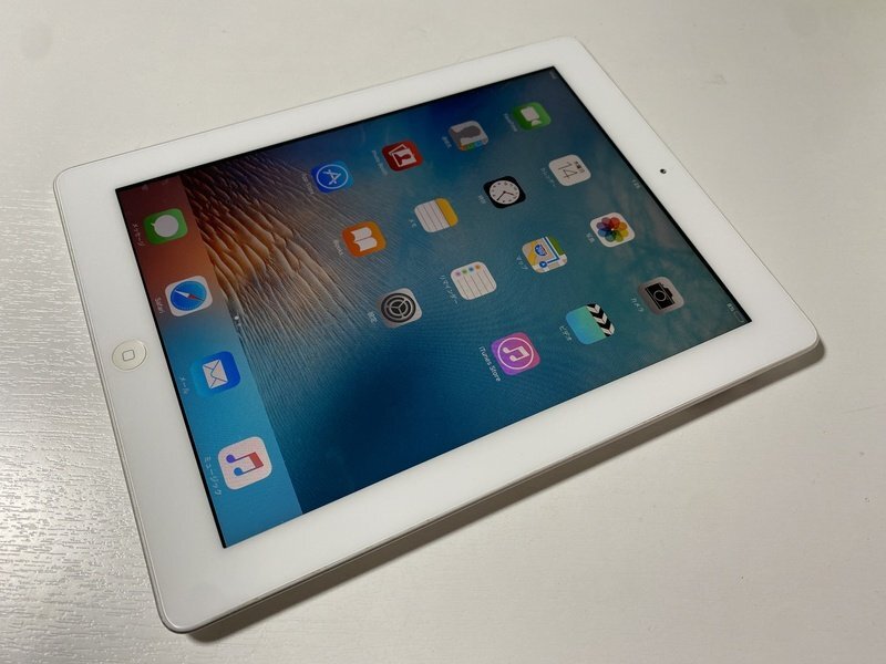 IG535 iPad (2nd generation) 16GB Wi-Fi ホワイト ジャンク ロックOFF_画像1
