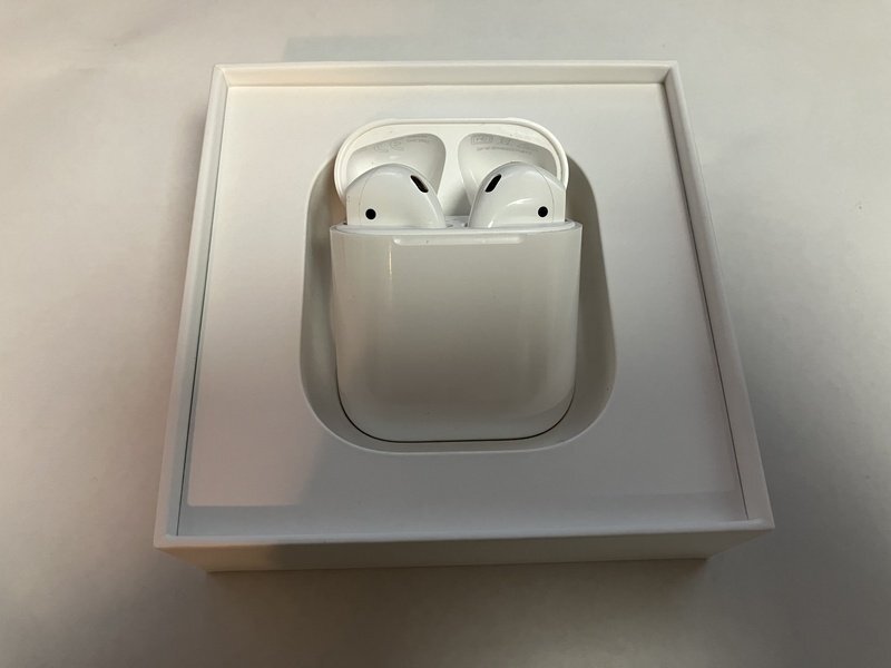 FK332 AirPods 第1世代 MMEF2J/A 箱/付属品あり ジャンクの画像1