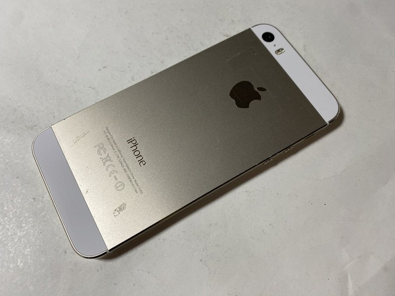 IG642 SoftBank iPhone5s 32GB ゴールド ジャンク ロックOFFの画像2