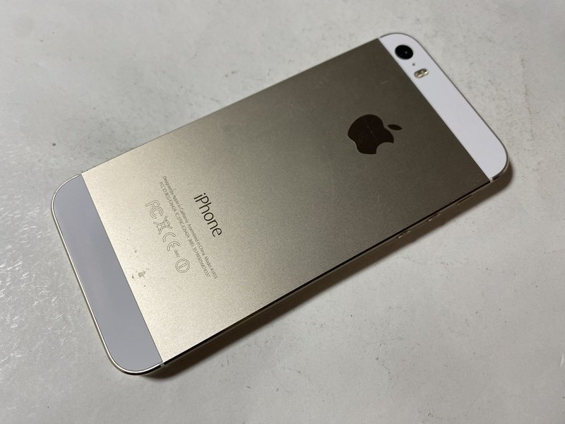 IG651 SoftBank iPhone5s 32GB ゴールド ジャンク ロックOFFの画像2