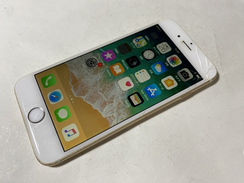 IG671 SIMフリー iPhone6 64GB ゴールド ジャンク ロックOFFの画像1