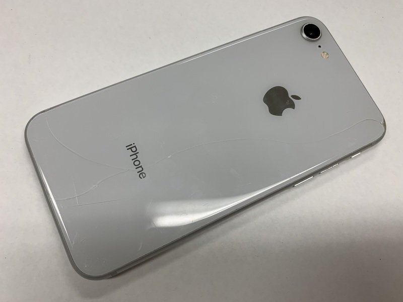 JI621 SIMフリー iPhone8 シルバー 64GB ジャンク ロックOFFの画像2