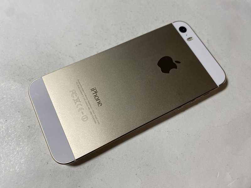 IG722 au iPhone5s 32GB ゴールド ジャンク ロックOFF_画像2