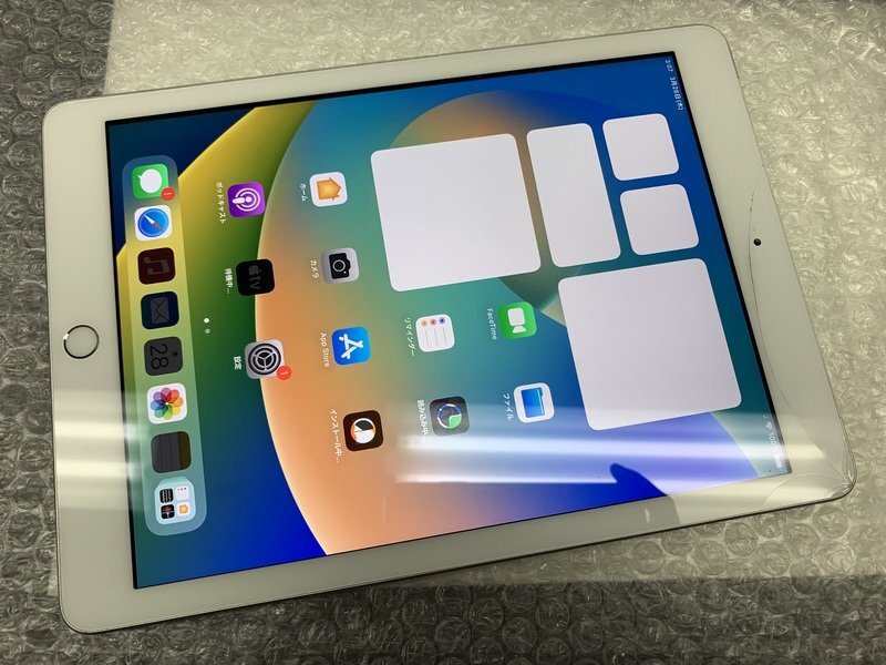 JI981 SIMフリー iPad 第5世代 Wi-Fi+Cellular A1823 シルバー 32GB ジャンク ロックOFF