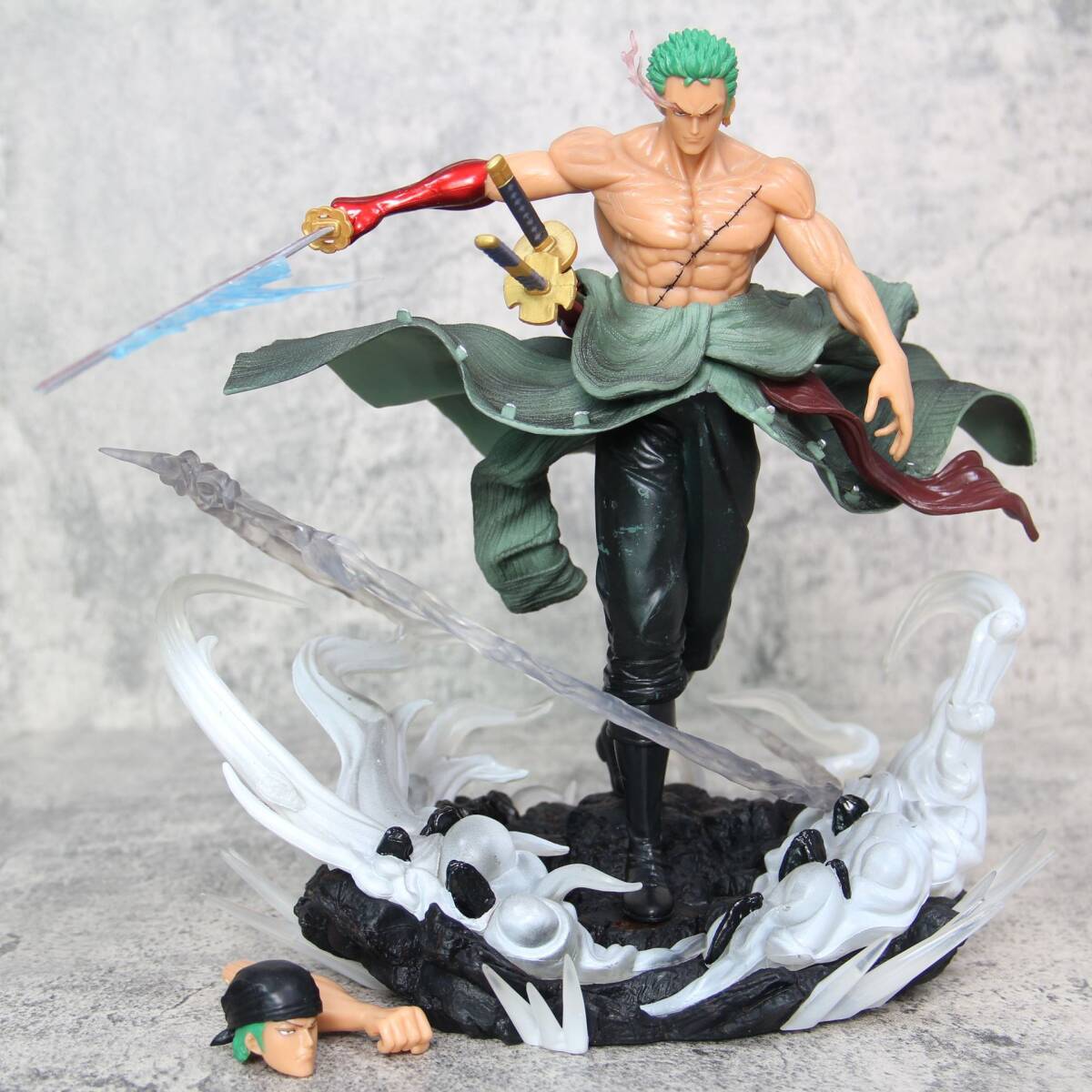 ✧ ワンピース 海外 フィギュア ゾロ Yahoo!オークション - ONE PIECE ワンピース × ゾロ 海外限定品