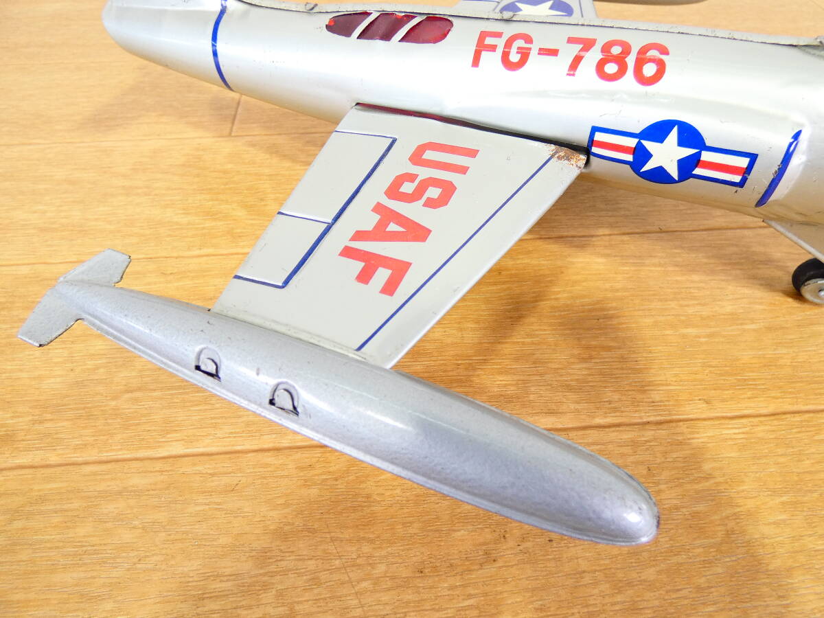 ◎ジャンク 当時もの 電動 ブリキ玩具 ジェット戦闘機 ロッキード F-104 全長約48.5cm/翼長約25cm 動作不良 昭和レトロ ＠100(3)_画像10
