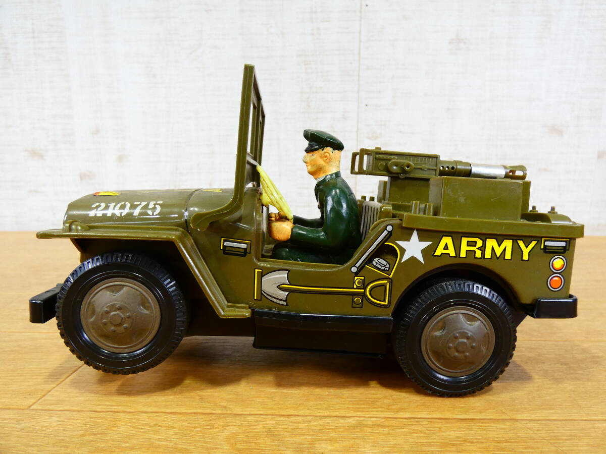 * Junk at that time thing electric tin plate & plastic toy FRONT-LINE ARMY JEEP 21075 total length approximately 25cm operation verification settled Showa Retro details unknown @60(3)