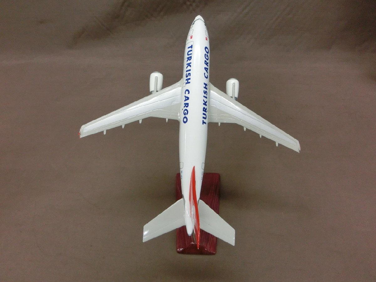 【YF-0781】TURKISH AIRLINES トルコ航空 モデルプレーン エアバス AIRBUS TC-JCV 機体全長約24.5cm 現状品【千円市場】_画像2
