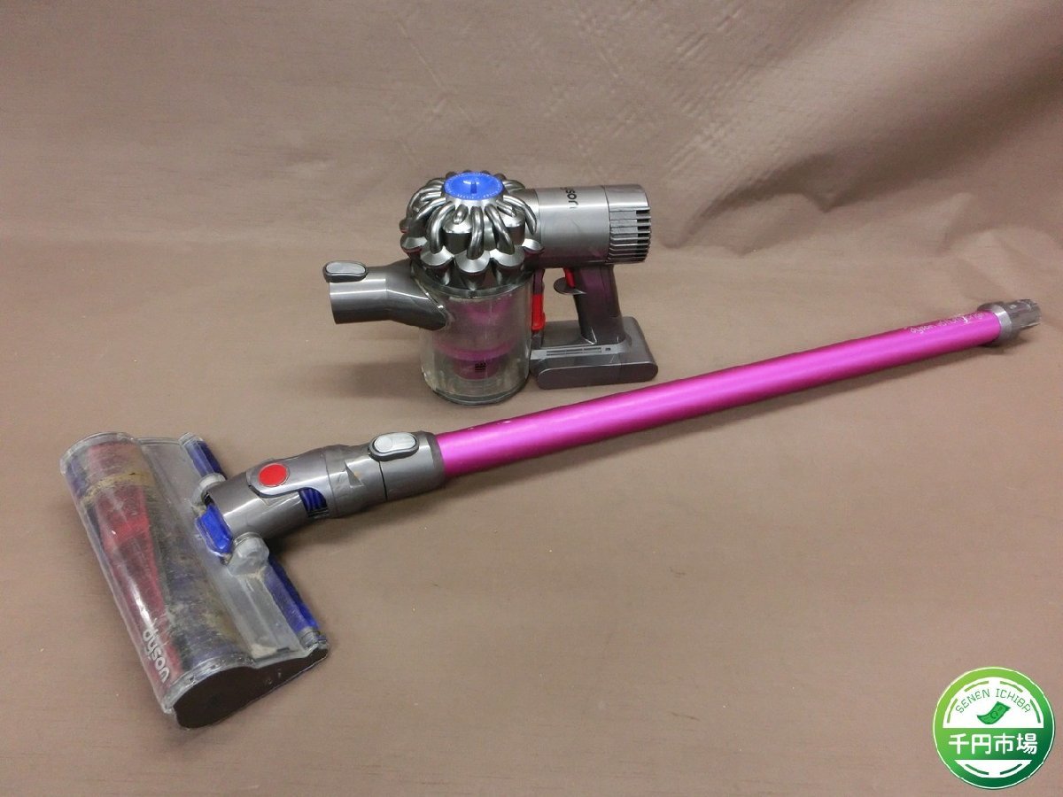 【N-5932】dyson ダイソン V6コードレスクリーナー DC74 掃除機 清掃済 充電器 サイクロン掃除機 通電のみ 現状品【千円市場】_画像1