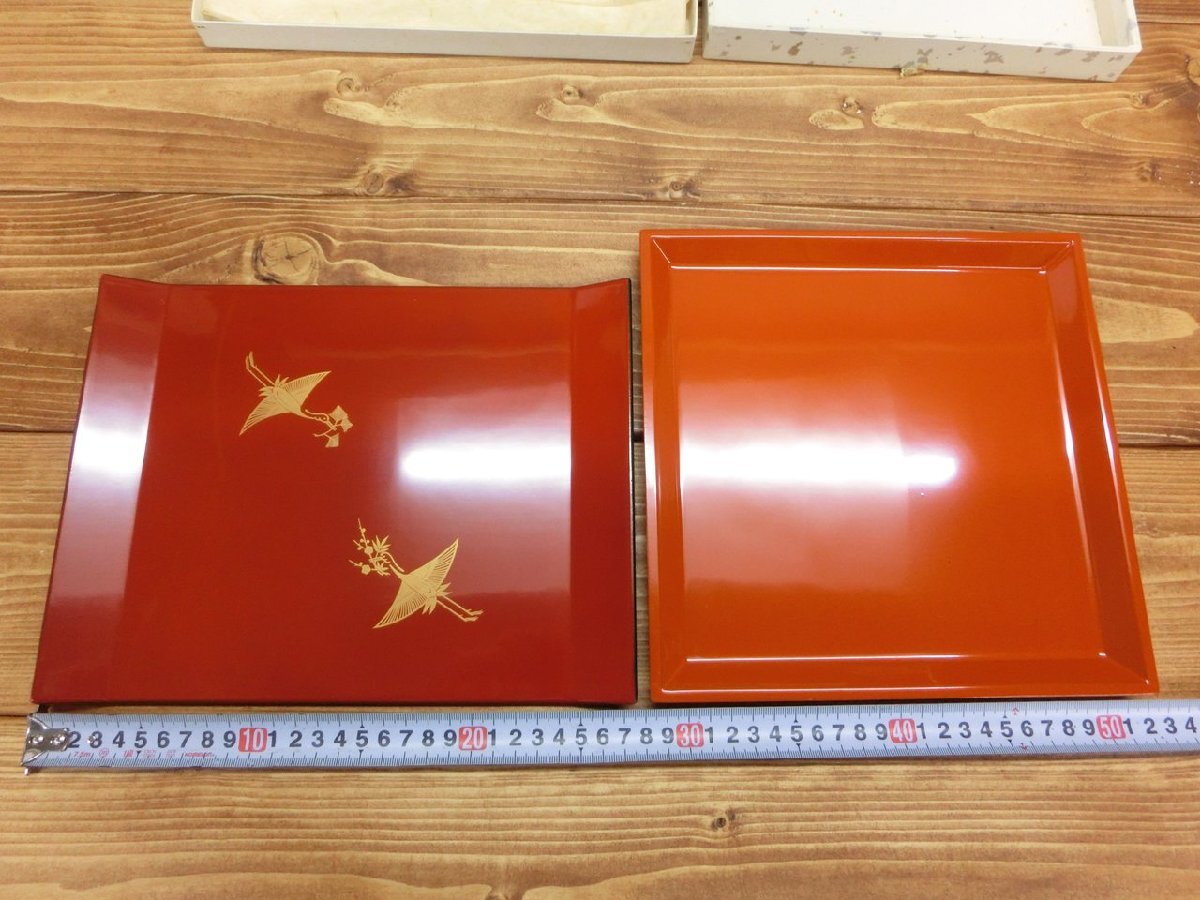 【N-6046】京漆器 象彦 吹上盆 松竹梅 鶴 金蒔絵 会津若松 白木屋謹製 2点セット まとめ 朱塗 盆 漆器 漆芸 平安象彦 天然木【千円市場】_画像2