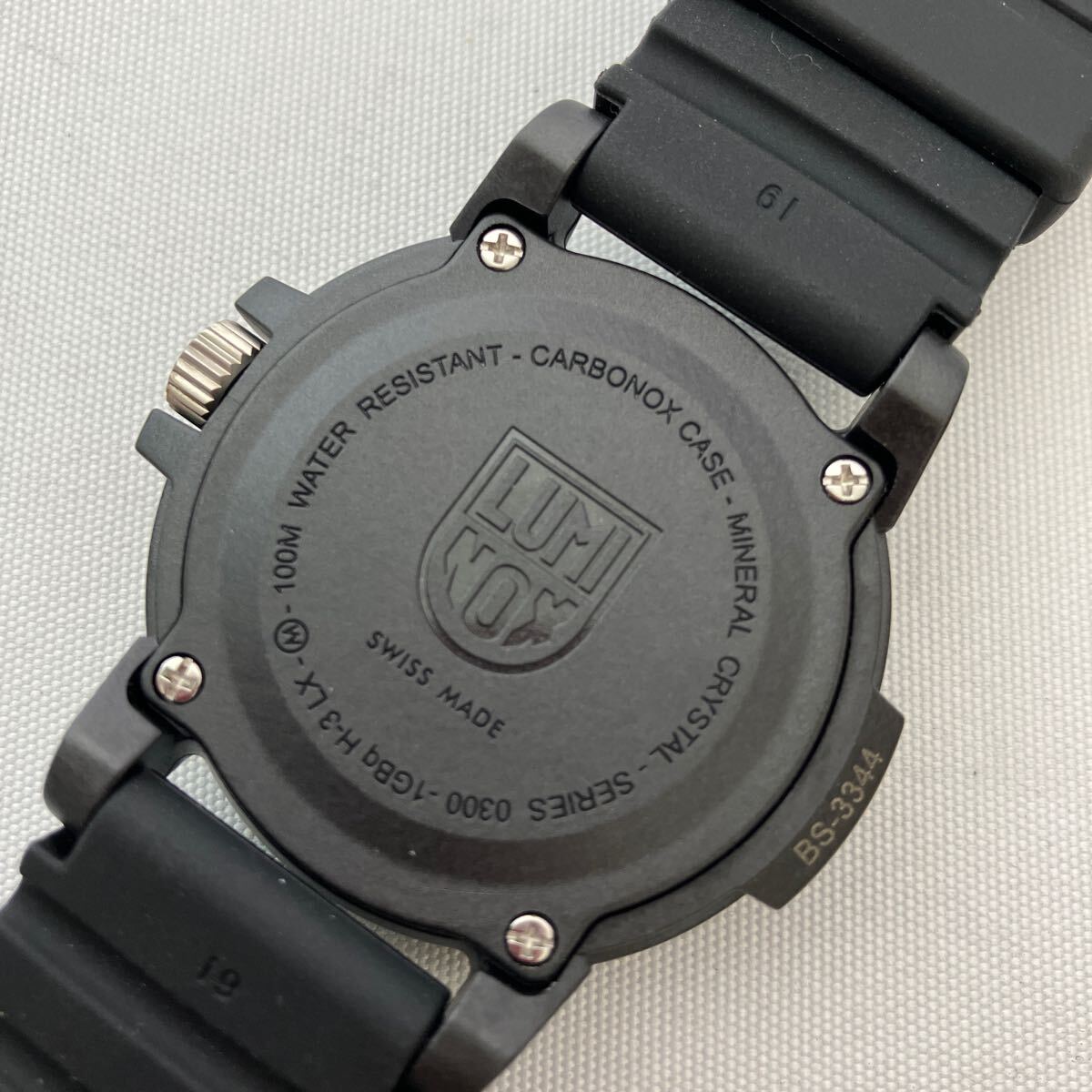 □【500円スタート】ルミノックス Luminox 腕時計 レザーバックシータートル 0300 シリーズ オールブラック XS.0301.L クォーツ 稼動品美品の画像6