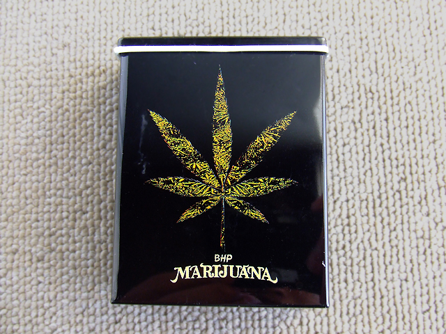 ■ マリファナ / MARIJUANA シガレット缶 ブリキ缶 空き缶 ■開封品♪_画像2