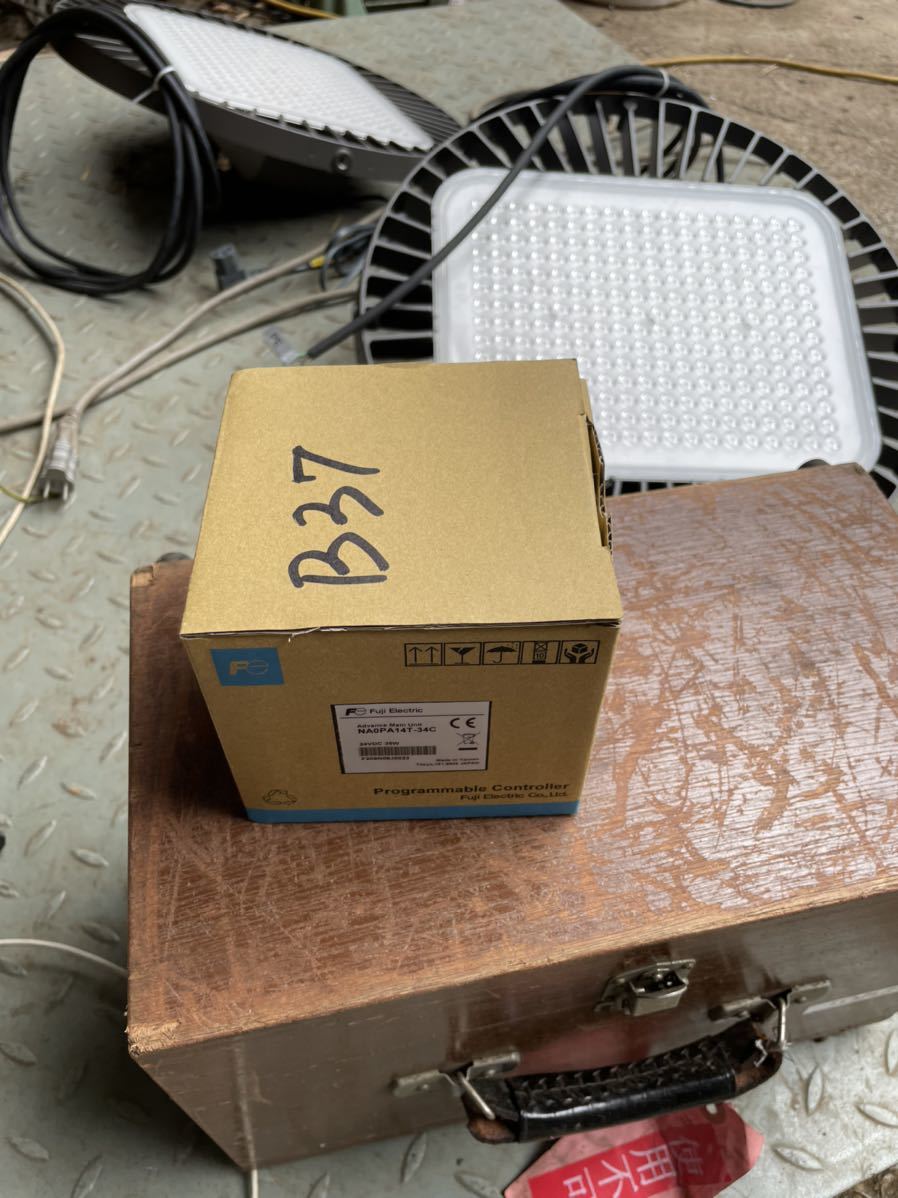 B37。富士電機NA0PA14T-34C。新品同様。未使用。確認環境なく動作未確認となります。