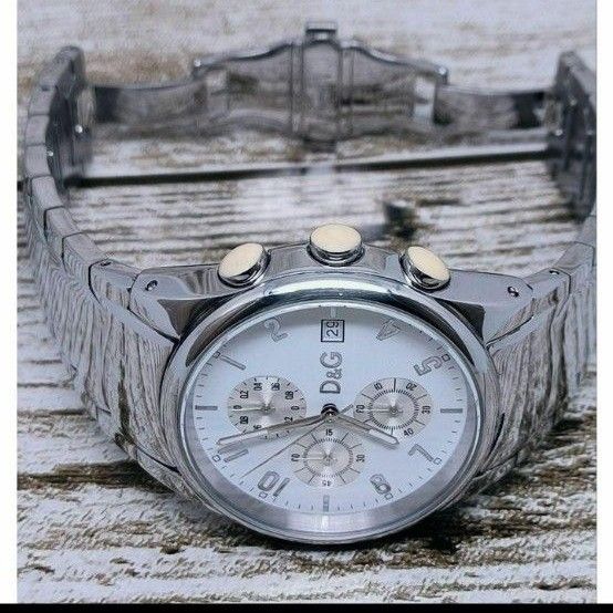 DOLCEGABBANA　腕時計　ホワイト　ステンレス 時計 クロノグラフ ウォッチ シルバー