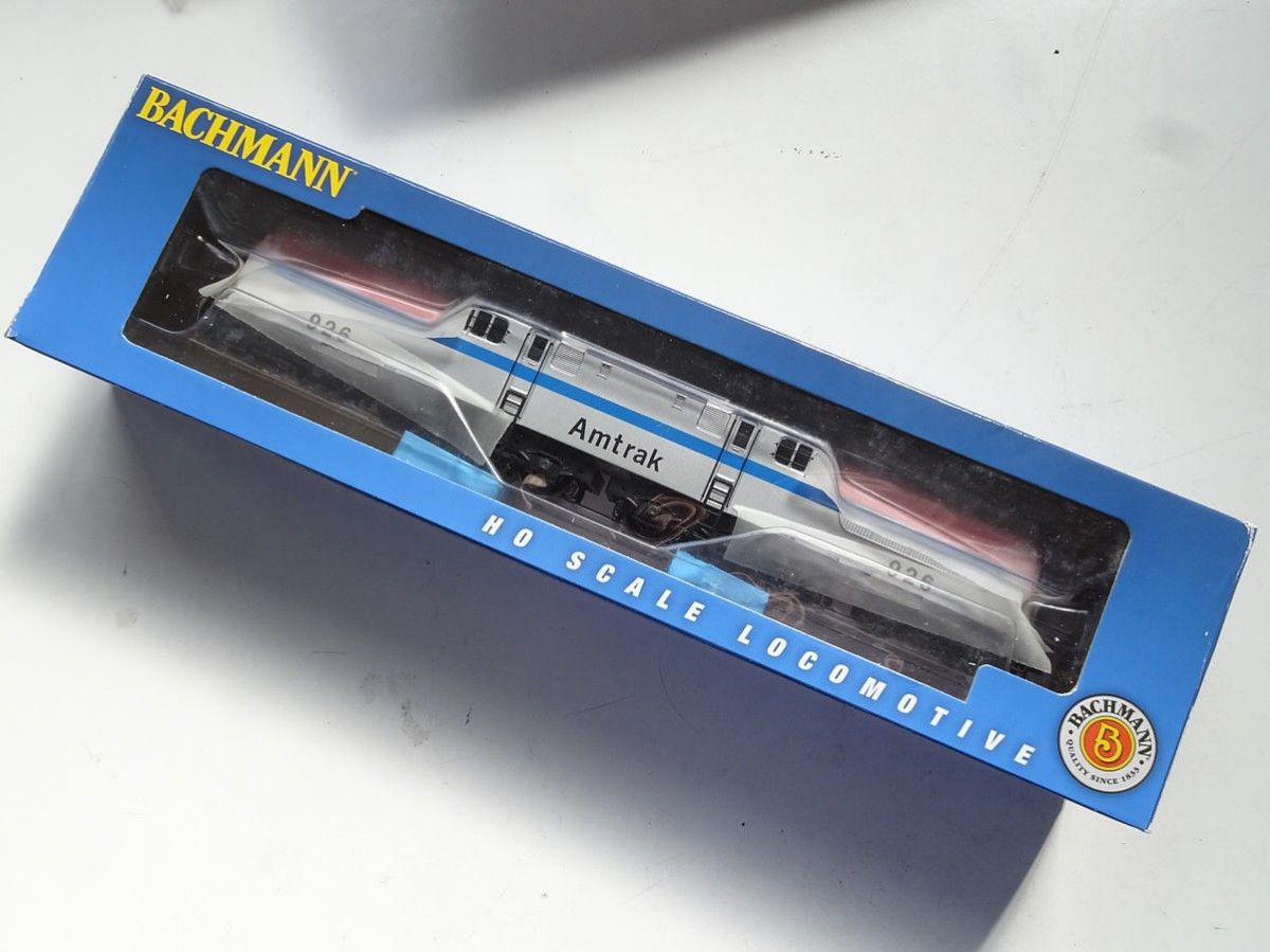 Bachmann HOゲージ GG-1 電気機関車 Amtrak アムトラック 926 アナログ(DC)　未使用品